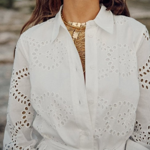 ZARA BELTED SHIRTDRESS SIZE
XL Midi dress Tied self belt embroidered eyelet  XS - Picture 8 of 17